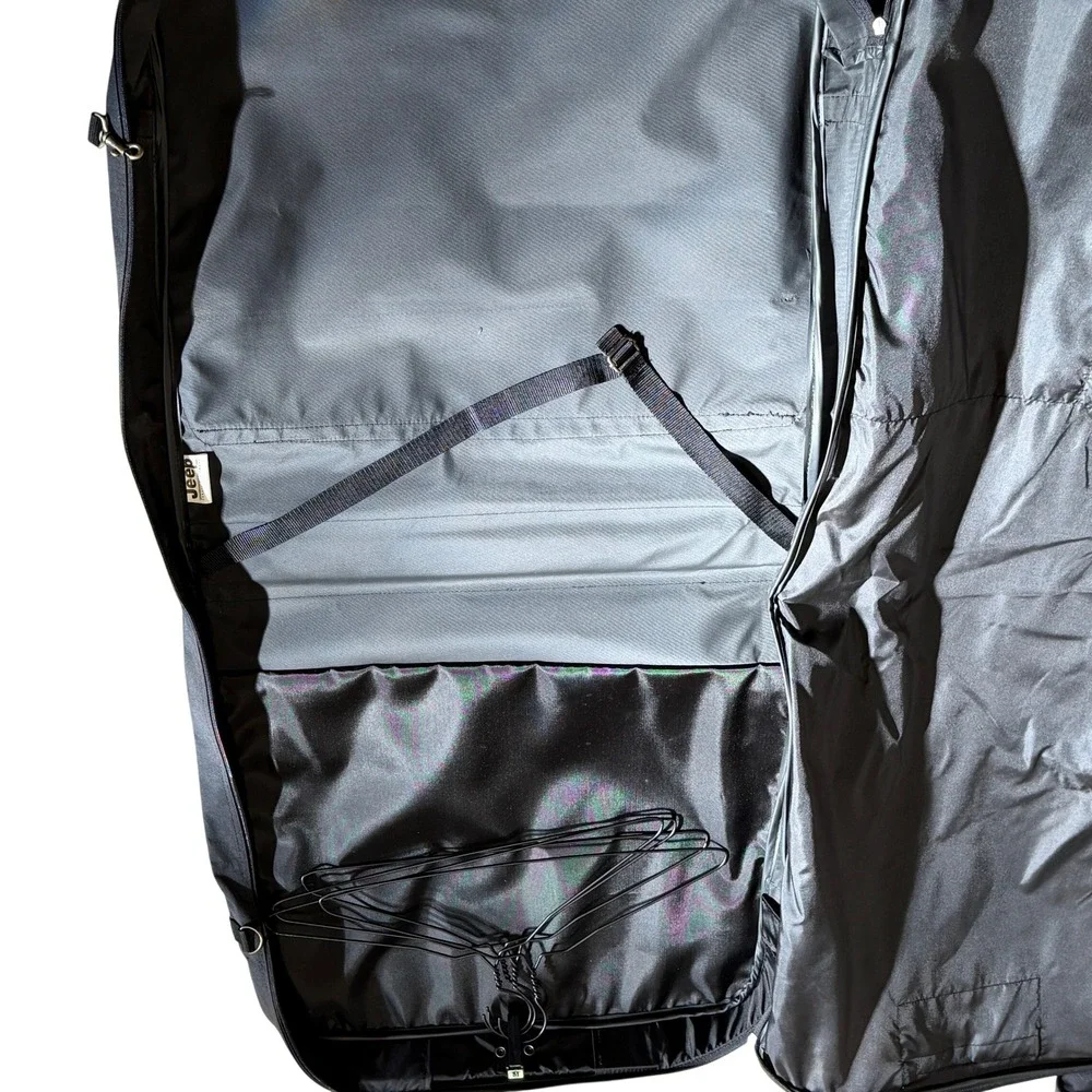 Jeep Travel Luggage Duffel Garment Bag Black Canvas‎ Weekend Overnight